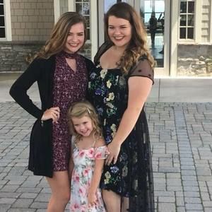 Meet your Posher, Stephanie